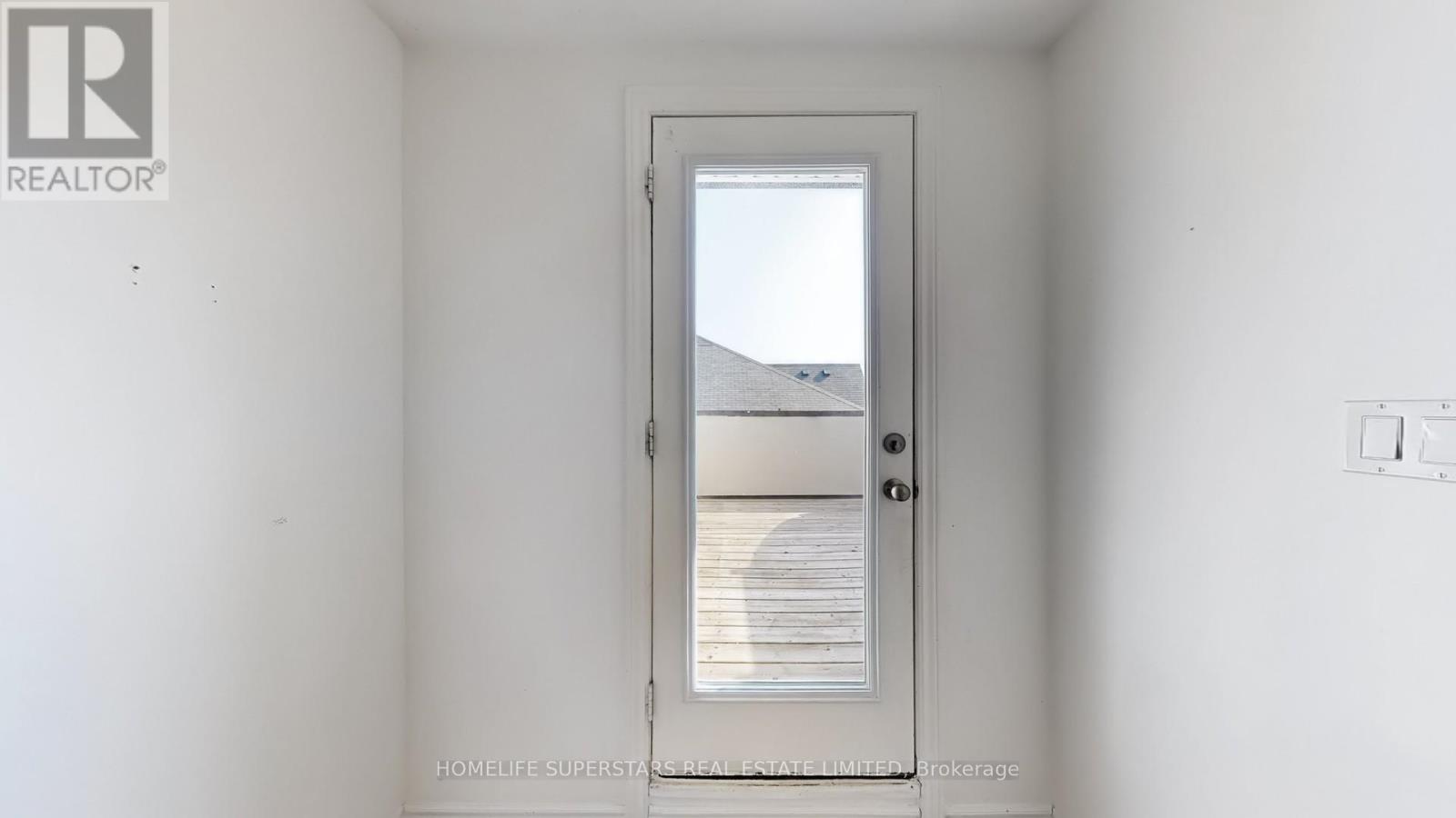 2420 Baronwood Drive, Oakville, Ontario  L6M 0J7 - Photo 32 - W12538262