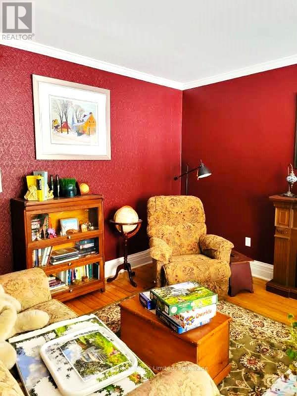 318840 Grey Rd 1, Georgian Bluffs, Ontario  N4K 5N4 - Photo 12 - X12538408