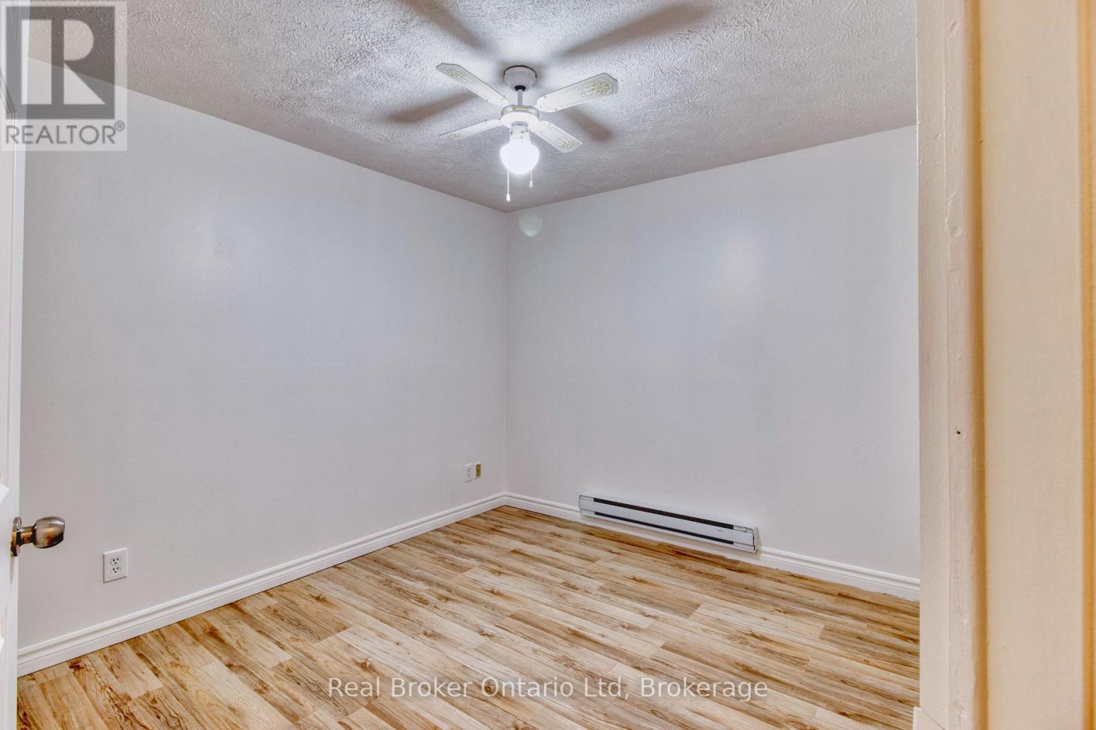 7 - 675 6th Street E, Owen Sound, Ontario  N4K 1G5 - Photo 11 - X12538516