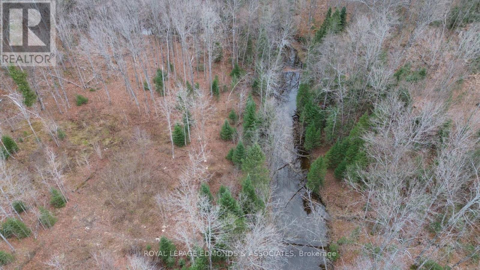 710 Westmeath Road, Whitewater Region, Ontario K8A 6W2 - Photo 7 - X12538522