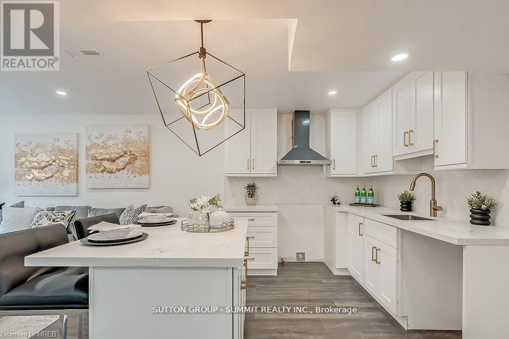 Main - 16 Upper Canada Drive, Kitchener, Ontario  N2P 1E5 - Photo 12 - X12538144