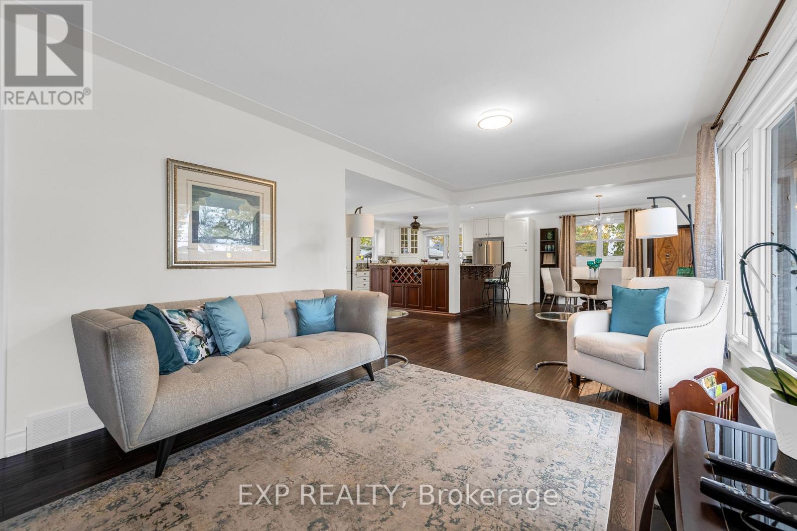 21 Lakeside Drive, Grimsby, Ontario  L3M 2K9 - Photo 10 - X12538222