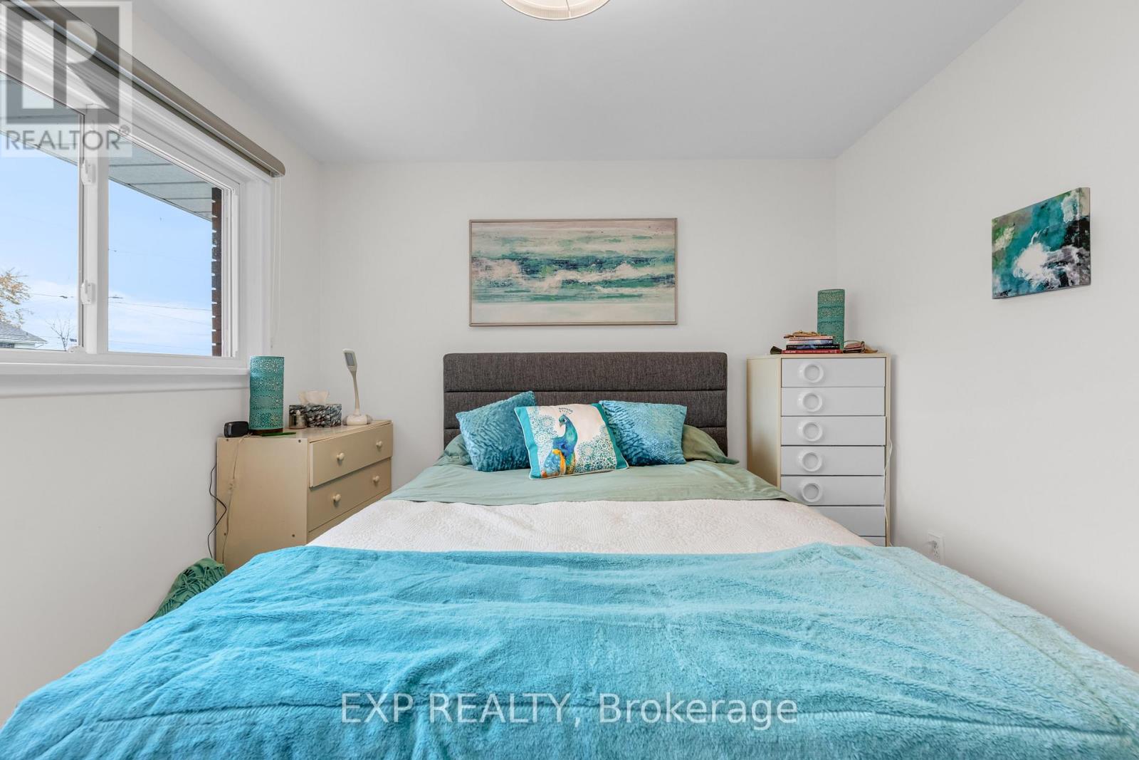 21 Lakeside Drive, Grimsby, Ontario  L3M 2K9 - Photo 22 - X12538222