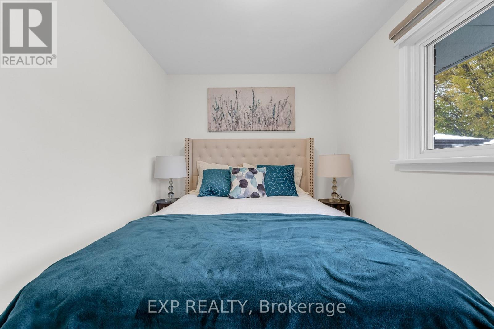 21 Lakeside Drive, Grimsby, Ontario  L3M 2K9 - Photo 24 - X12538222