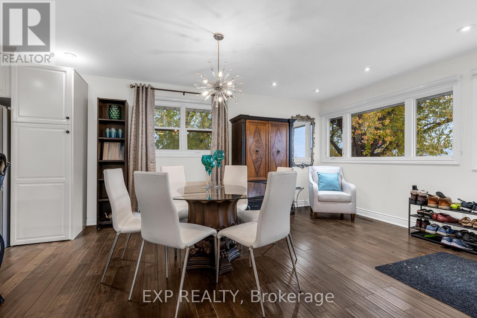 21 Lakeside Drive, Grimsby, Ontario  L3M 2K9 - Photo 6 - X12538222