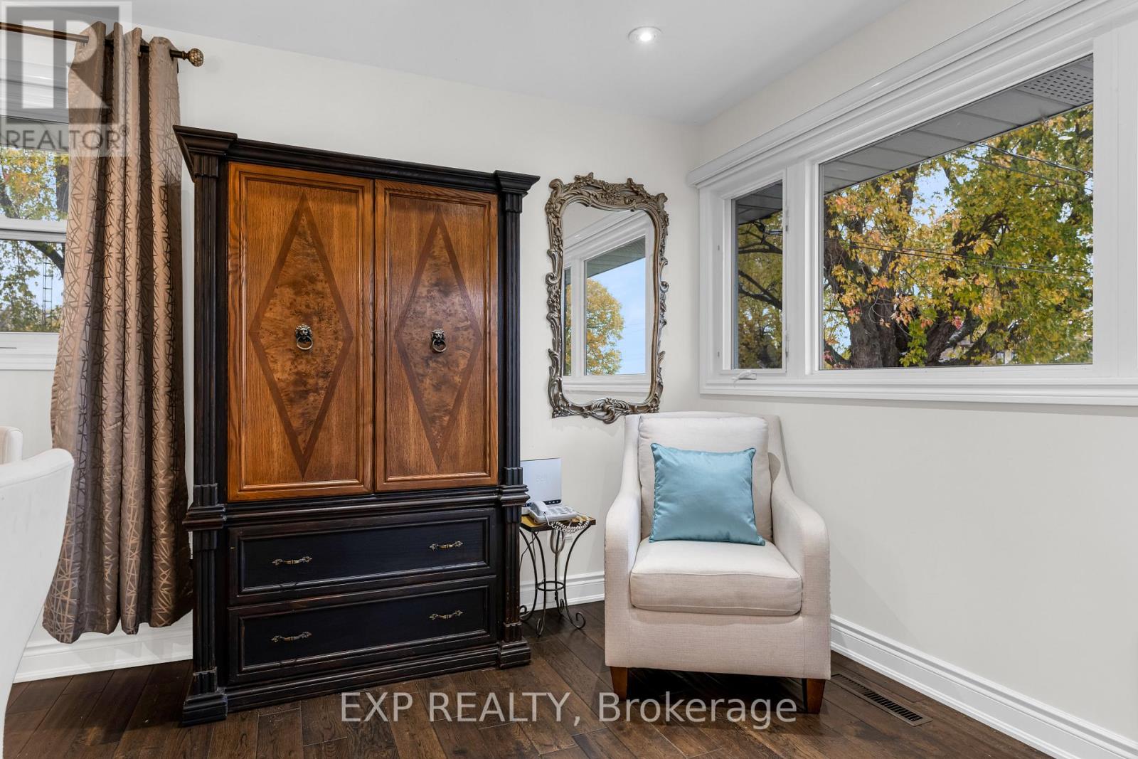 21 Lakeside Drive, Grimsby, Ontario  L3M 2K9 - Photo 7 - X12538222