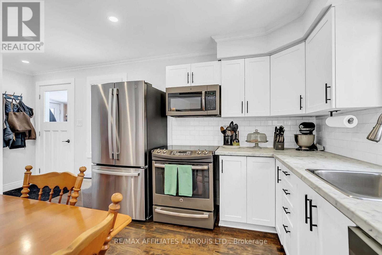 24 Bethune Avenue, South Stormont, Ontario  K0C 1P0 - Photo 10 - X12538422