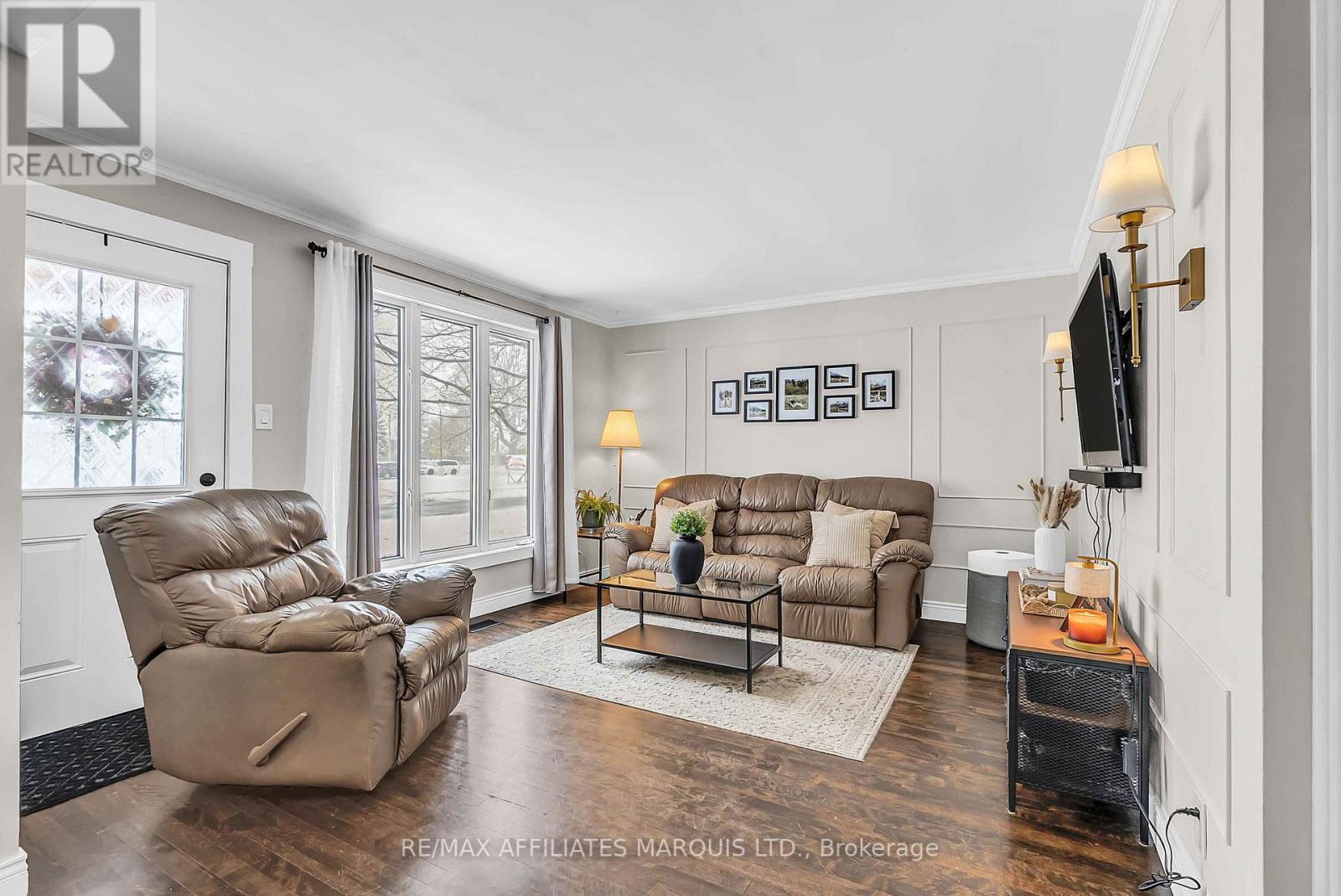 24 Bethune Avenue, South Stormont, Ontario  K0C 1P0 - Photo 12 - X12538422