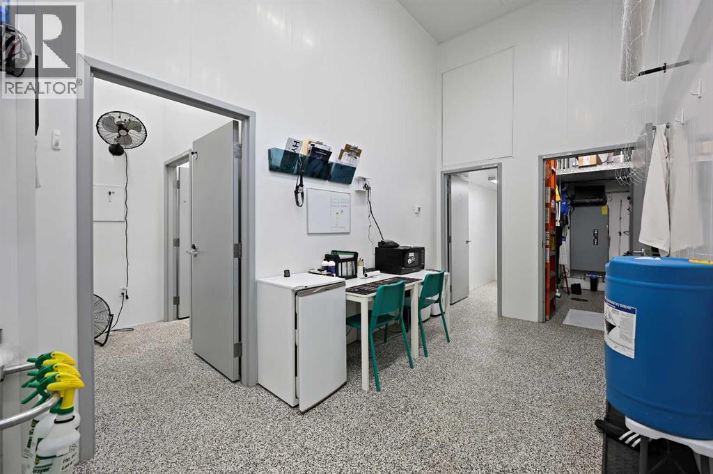 25113 Twp Rd 272, Rural Rocky View County, Alberta  T4B 2A3 - Photo 33 - A2264162