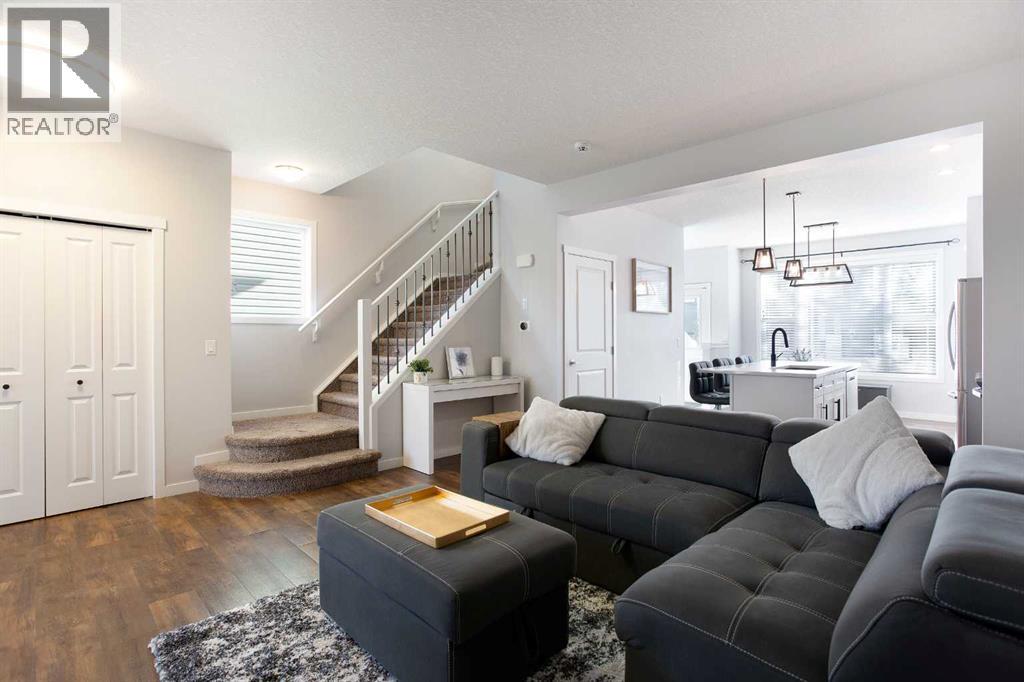 1823 Baywater Drive Sw, Airdrie, Alberta  T4B 4H2 - Photo 6 - A2265811