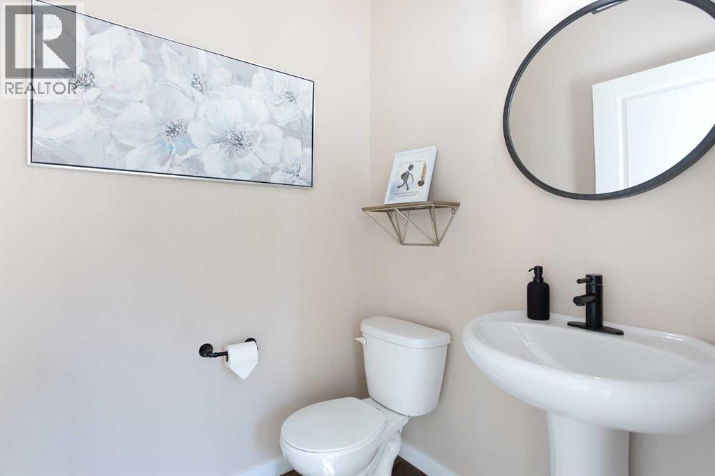 1823 Baywater Drive Sw, Airdrie, Alberta  T4B 4H2 - Photo 14 - A2265811