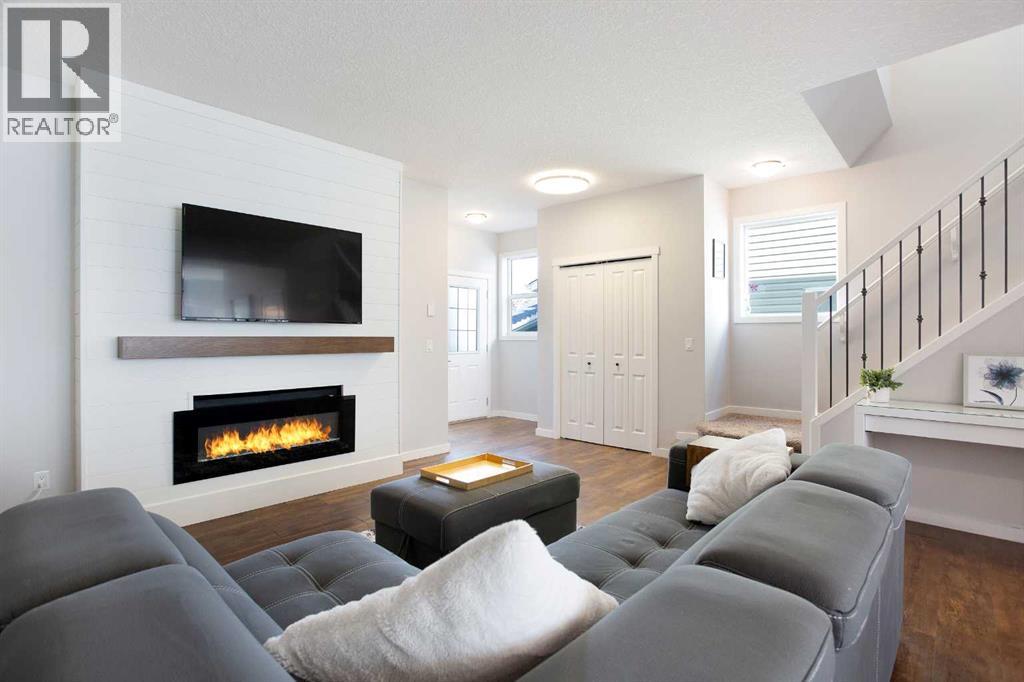 1823 Baywater Drive Sw, Airdrie, Alberta  T4B 4H2 - Photo 5 - A2265811