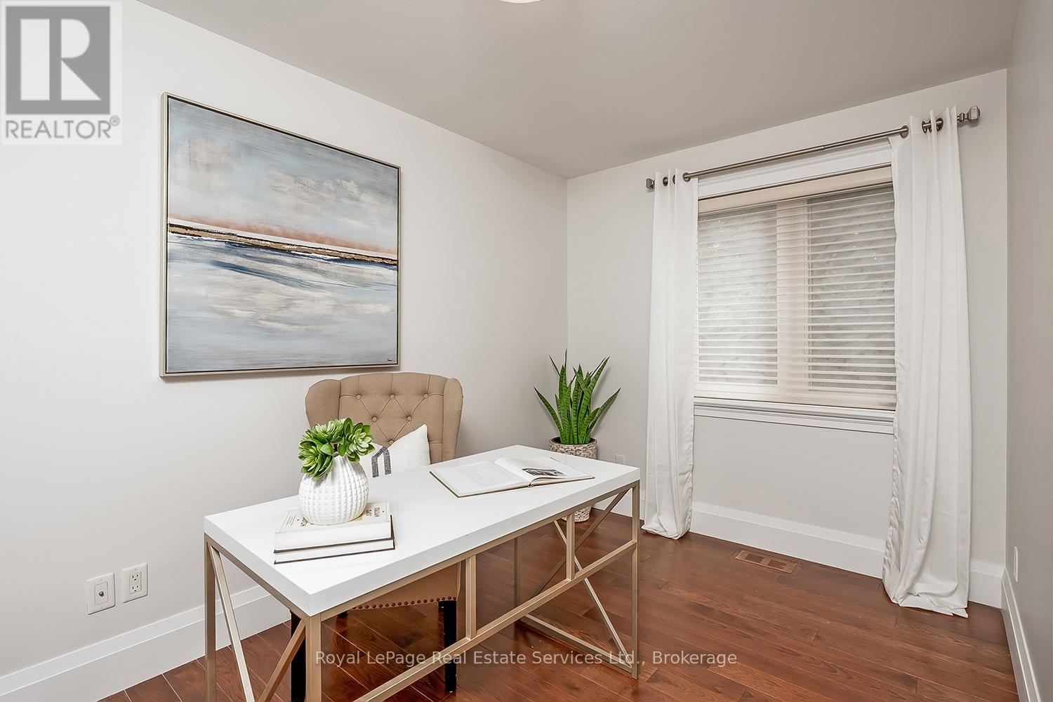 1071 Melvin Avenue, Oakville, Ontario  L6J 2V8 - Photo 16 - W12536598