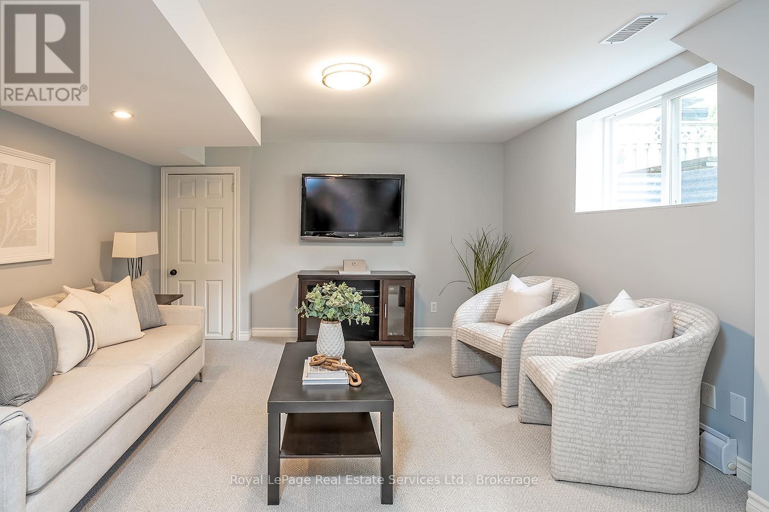 1071 Melvin Avenue, Oakville, Ontario  L6J 2V8 - Photo 32 - W12536598