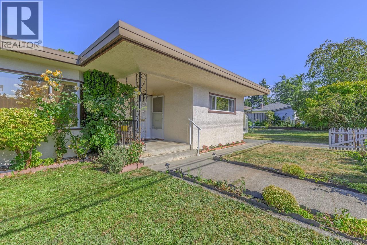 1212 Waddington Rd, Nanaimo, British Columbia