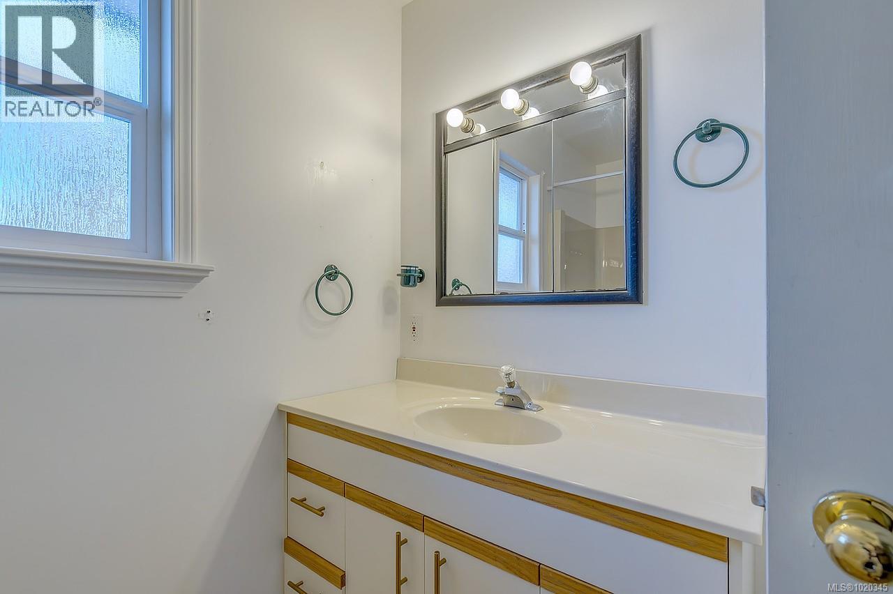 1212 Waddington Rd, Nanaimo, British Columbia  V9S 4V5 - Photo 13 - 1020345