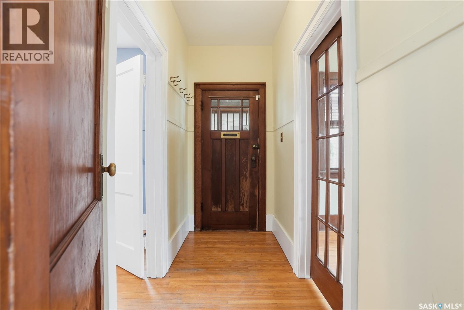 Property at 414 26th STREET W image 4