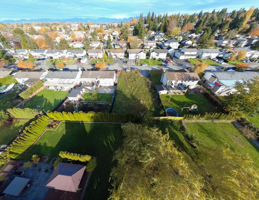 17884 57a Avenue, Surrey, British Columbia V3S 1J4 - Photo 6 - R3066643