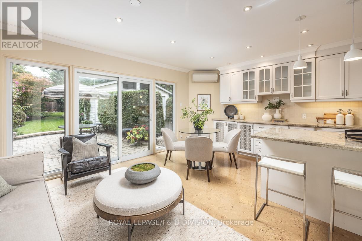 193 Glenview Avenue, Toronto, Ontario  M4R 1R4 - Photo 12 - C12538302