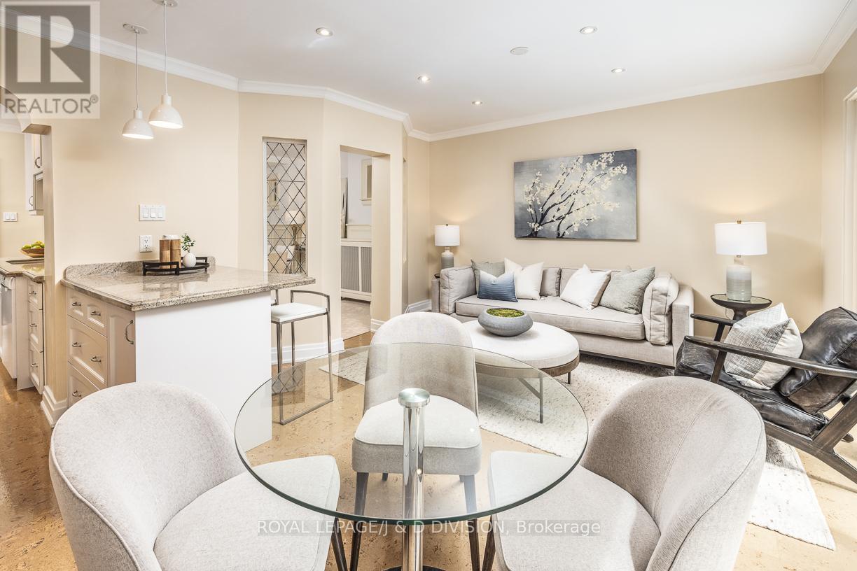 193 Glenview Avenue, Toronto, Ontario  M4R 1R4 - Photo 17 - C12538302