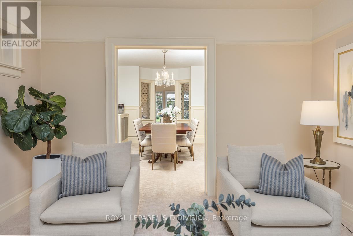 193 Glenview Avenue, Toronto, Ontario  M4R 1R4 - Photo 6 - C12538302