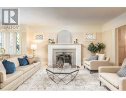 193 GLENVIEW AVENUE, Toronto, Ontario