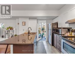 202 - 600 QUEENS QUAY W, Toronto, Ontario