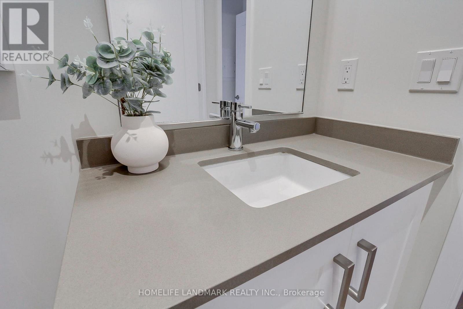 1504 - 99 John Street, Toronto, Ontario  M5V 0S6 - Photo 38 - C12538340