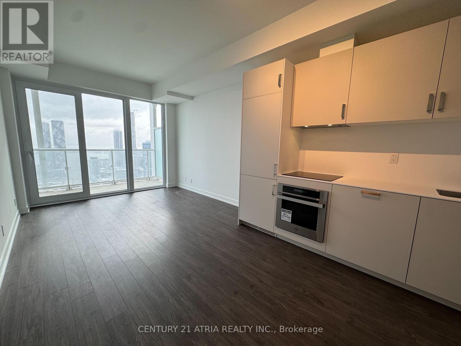 5006 - 88 Queen Street E, Toronto, Ontario  M5C 0B6 - Photo 2 - C12538350