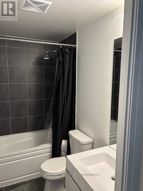 1916 - 160 Vanderhoof Avenue, Toronto, Ontario  M4G 0B7 - Photo 14 - C12538392