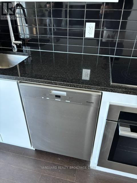 1916 - 160 Vanderhoof Avenue, Toronto, Ontario  M4G 0B7 - Photo 26 - C12538392