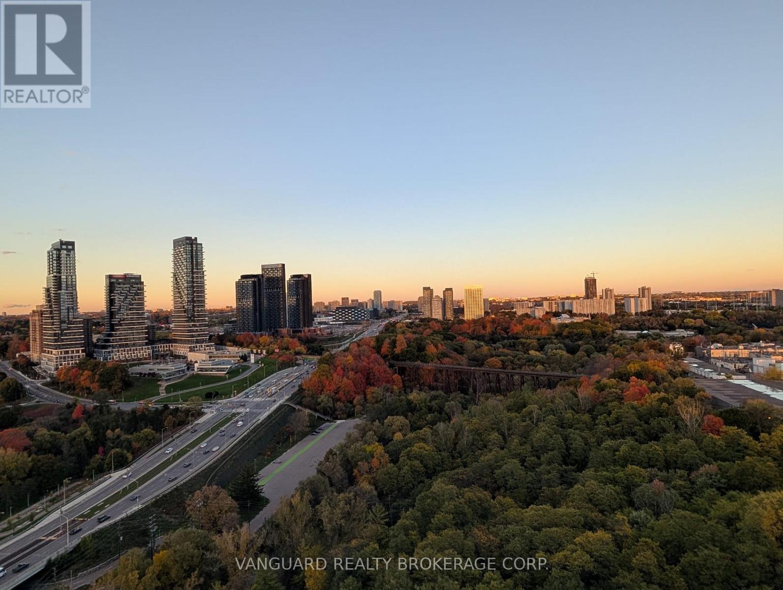 1916 - 160 Vanderhoof Avenue, Toronto, Ontario  M4G 0B7 - Photo 31 - C12538392