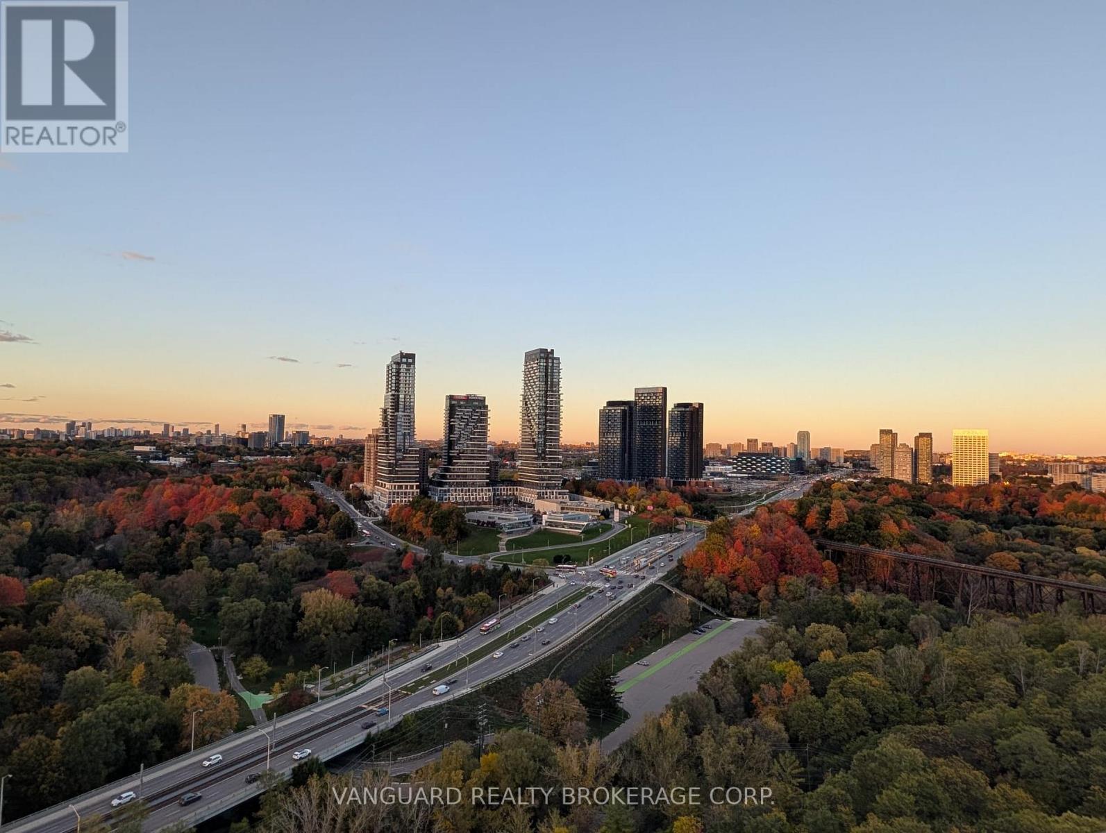 1916 - 160 Vanderhoof Avenue, Toronto, Ontario  M4G 0B7 - Photo 33 - C12538392