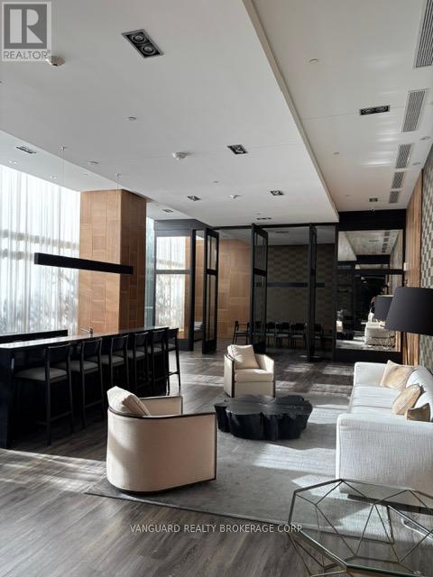 1916 - 160 Vanderhoof Avenue, Toronto, Ontario  M4G 0B7 - Photo 4 - C12538392