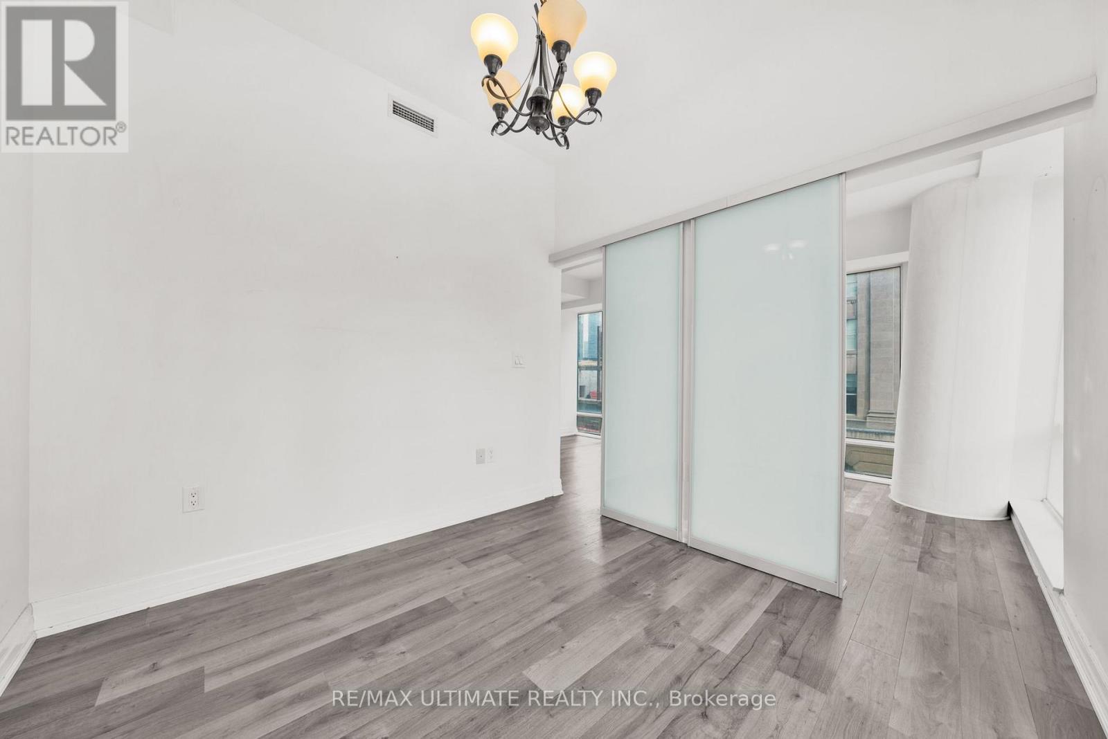 506 - 8 The Esplanade Street, Toronto, Ontario  M5E 0A6 - Photo 19 - C12538418