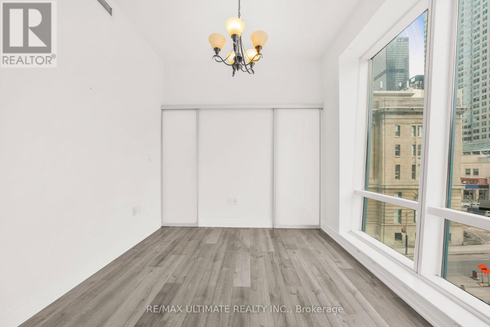 506 - 8 The Esplanade Street, Toronto, Ontario  M5E 0A6 - Photo 7 - C12538418