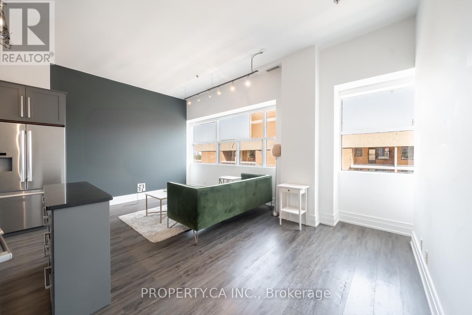 806 - 700 King Street W, Toronto, Ontario  M5V 2Y6 - Photo 2 - C12538444