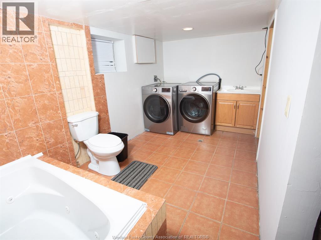 1042 Moy Avenue, Windsor, Ontario  N9A 2P3 - Photo 20 - 25028687