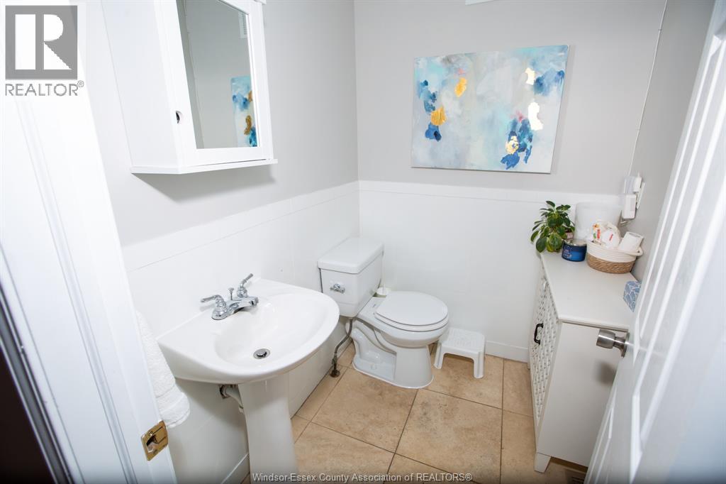 1042 Moy Avenue, Windsor, Ontario  N9A 2P3 - Photo 8 - 25028687