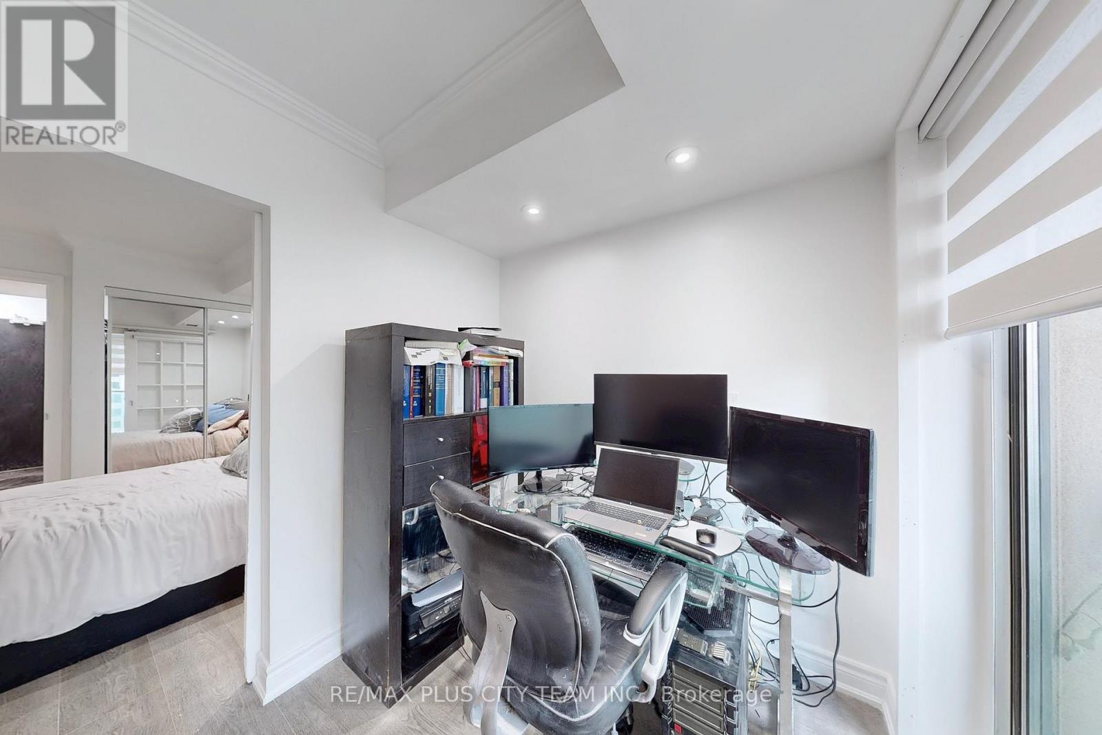 2515 - 8 Park Road, Toronto, Ontario  M4W 3S5 - Photo 16 - C12429673