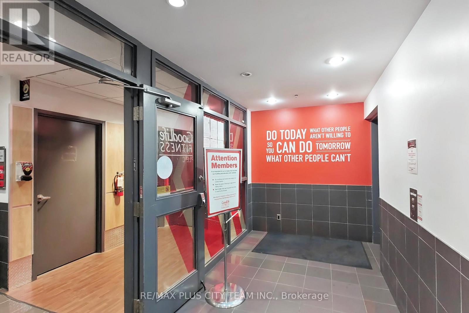 2515 - 8 Park Road, Toronto, Ontario  M4W 3S5 - Photo 36 - C12429673