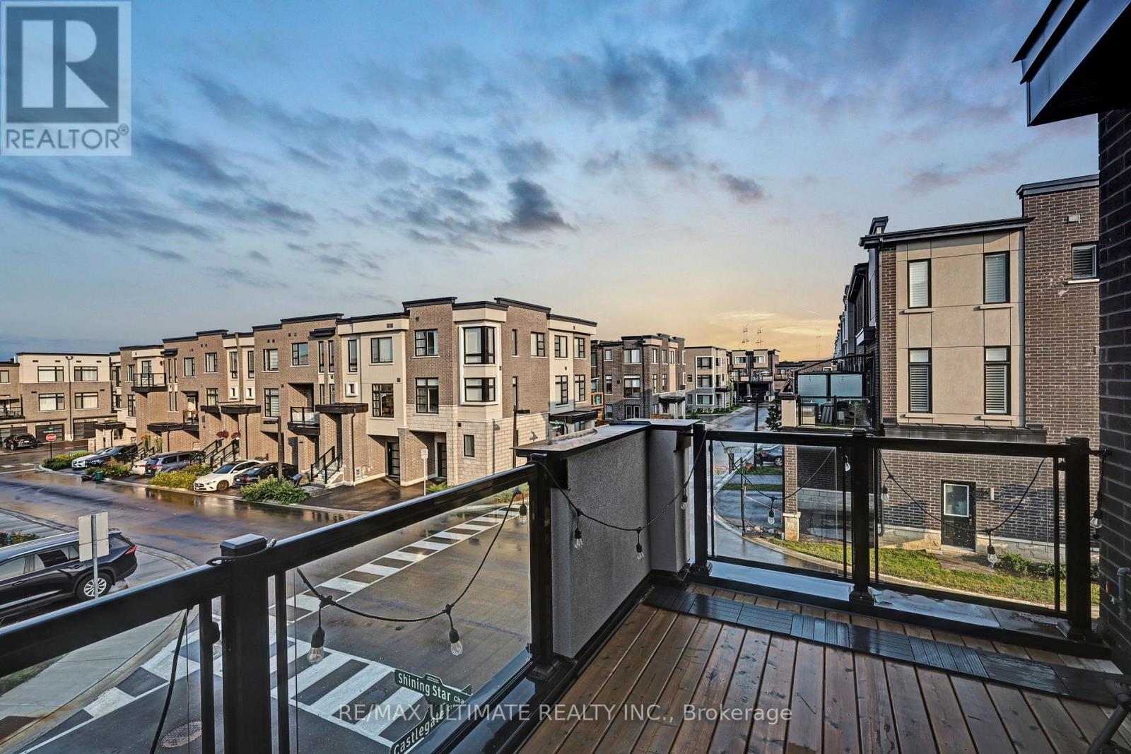 2632 CASTLEGATE CROSSING DRIVE, Pickering, Ontario