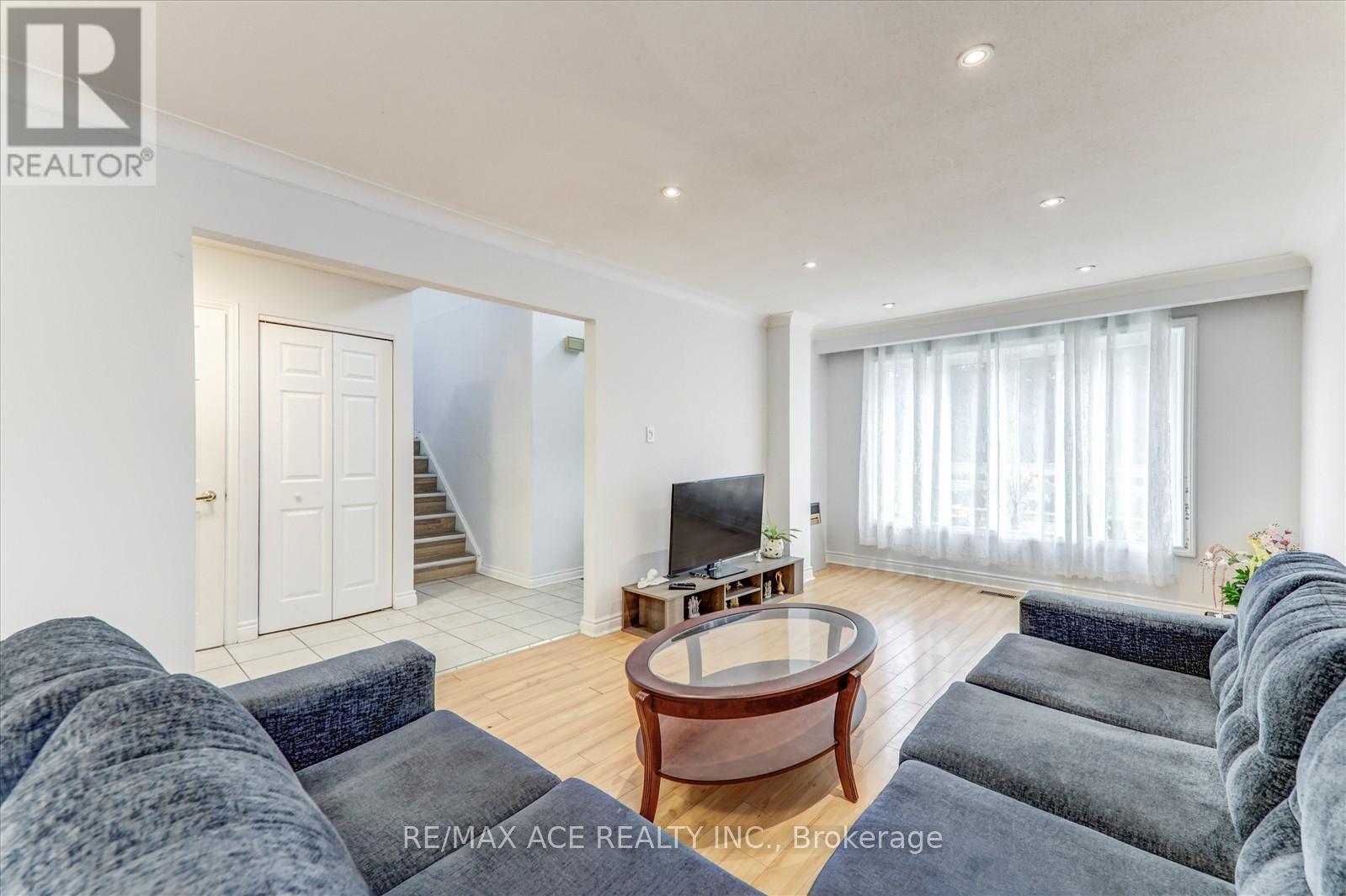 646 Percival Court N, Oshawa, Ontario  L1K 1M4 - Photo 10 - E12538332