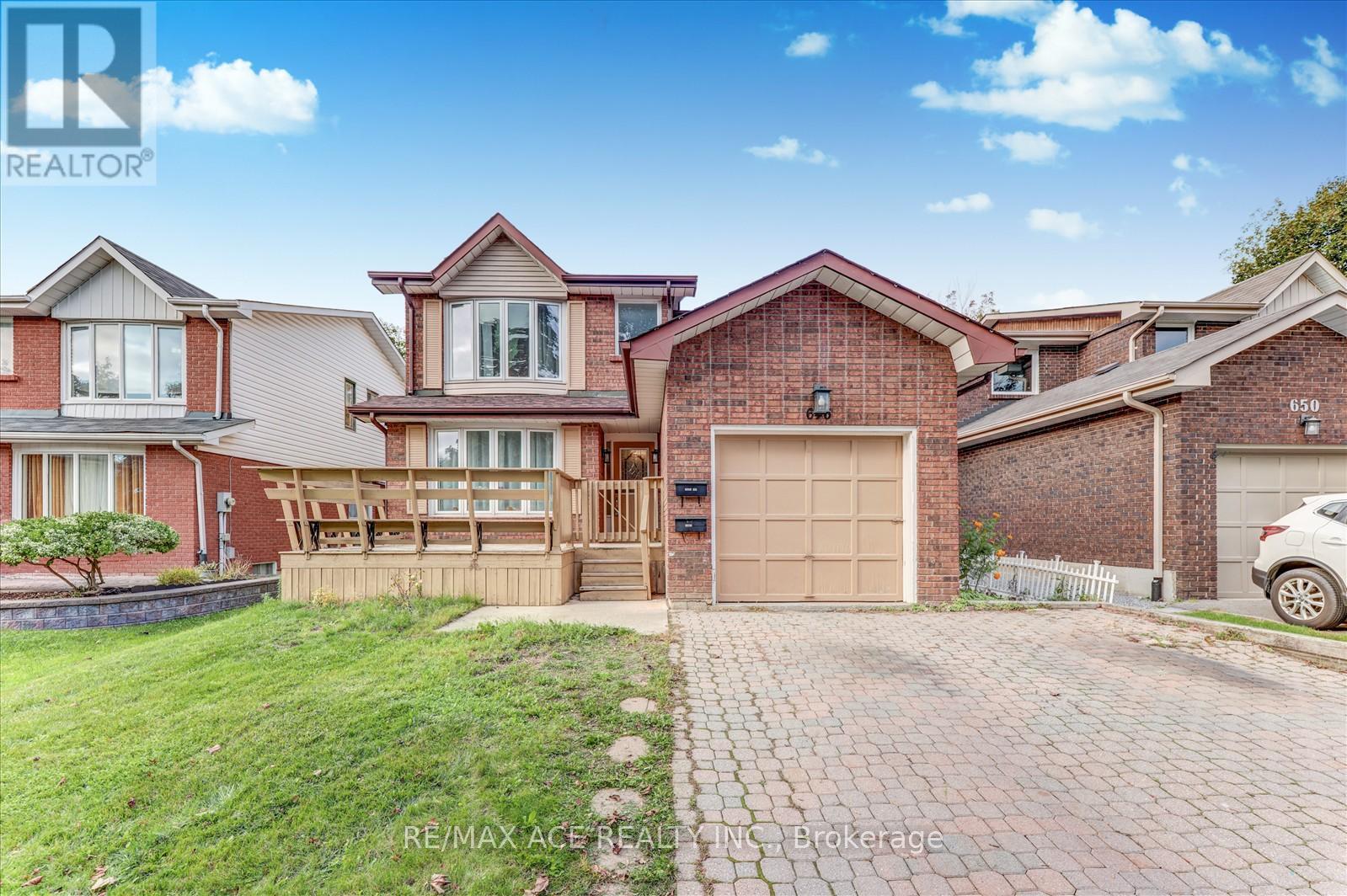 646 Percival Court N, Oshawa, Ontario  L1K 1M4 - Photo 2 - E12538332