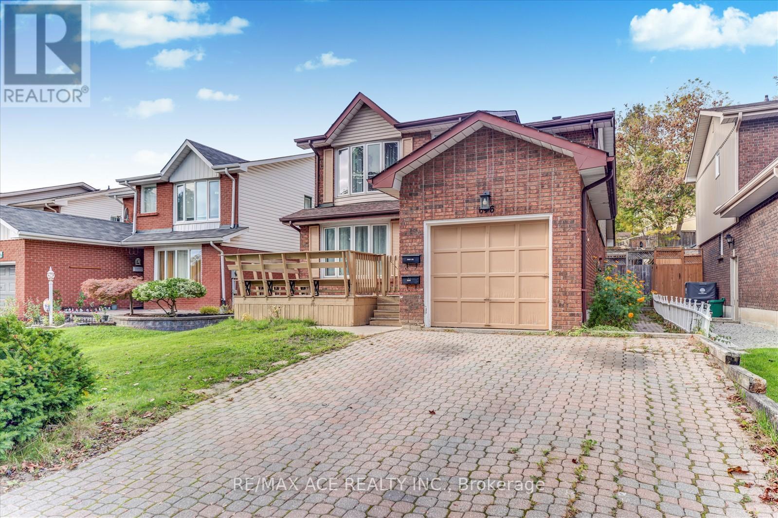 646 Percival Court N, Oshawa, Ontario  L1K 1M4 - Photo 3 - E12538332