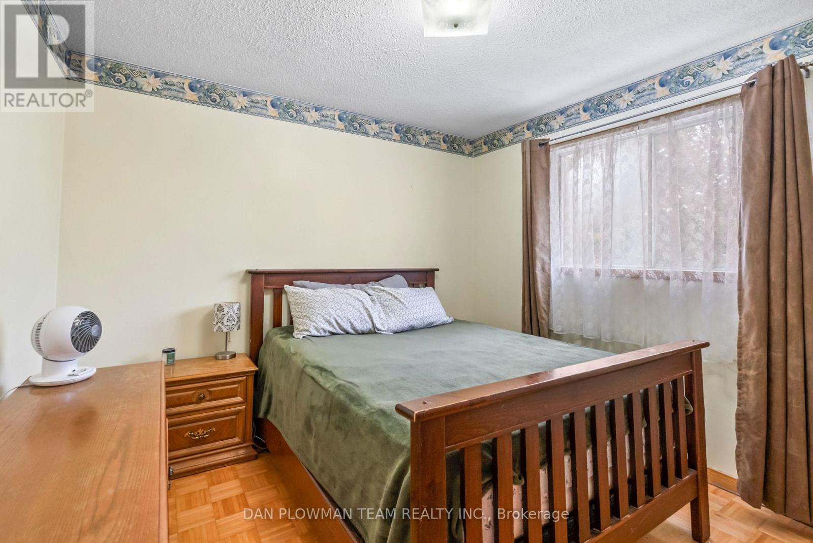 12 Robinson Crescent, Whitby, Ontario  L1N 6W5 - Photo 28 - E12538360