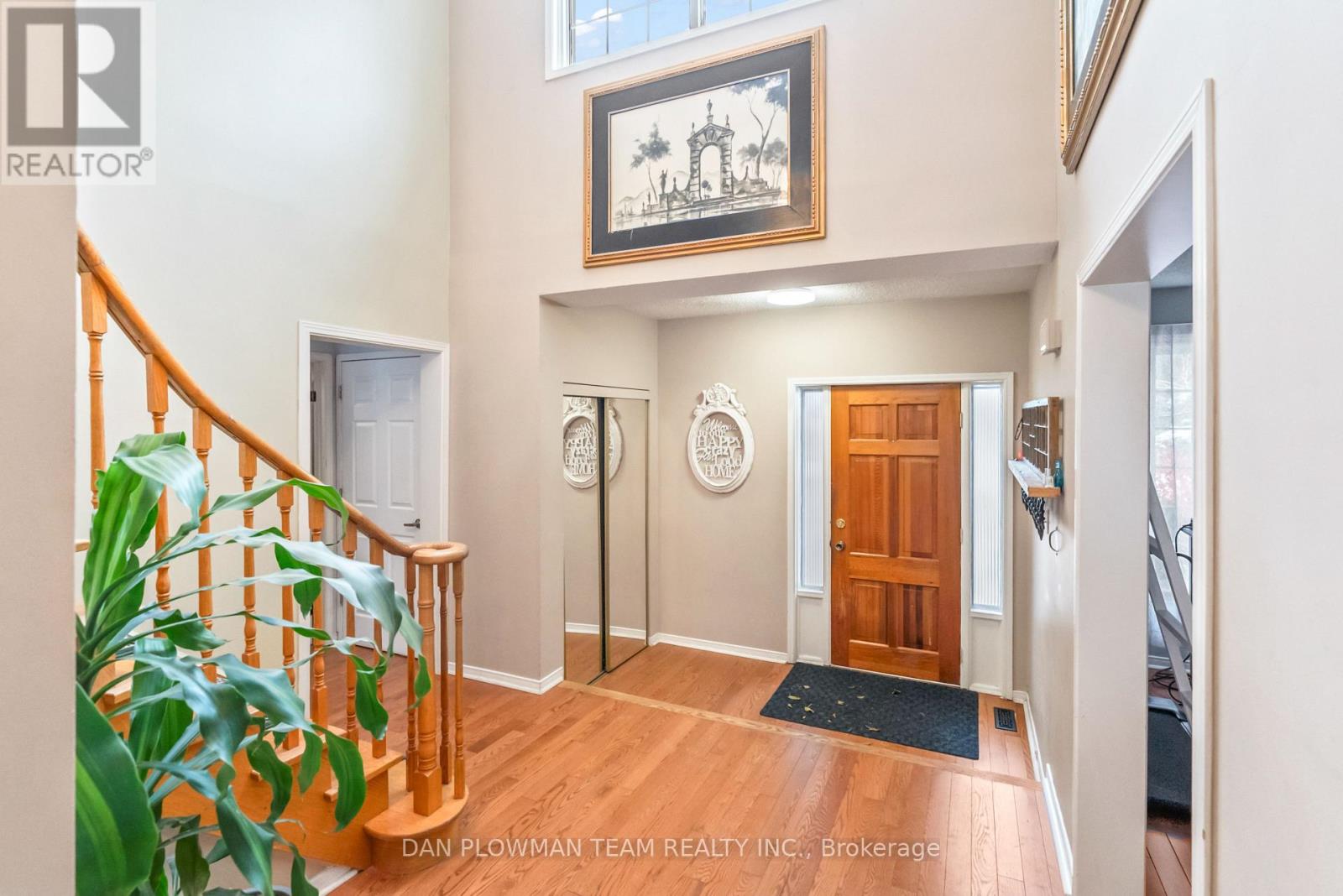 12 Robinson Crescent, Whitby, Ontario  L1N 6W5 - Photo 5 - E12538360