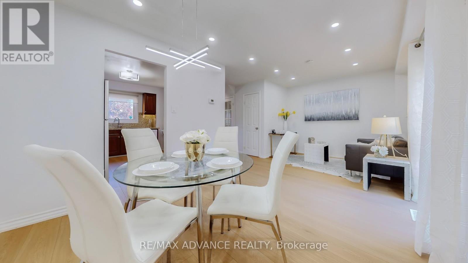 46 Deverill Crescent, Ajax, Ontario  L1T 1S7 - Photo 6 - E12538366