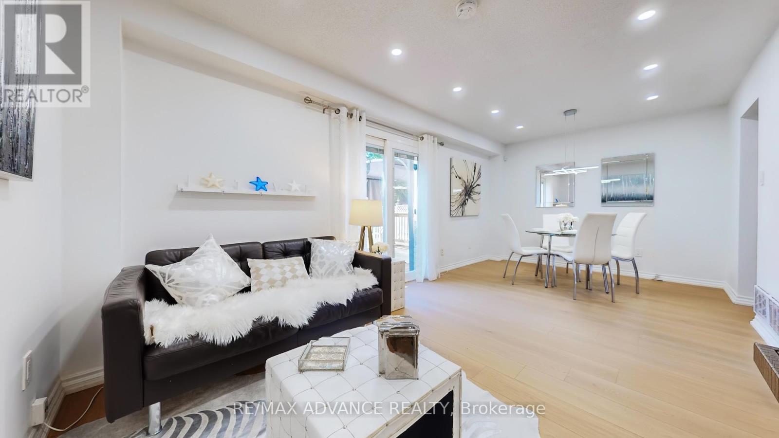 46 Deverill Crescent, Ajax, Ontario  L1T 1S7 - Photo 9 - E12538366