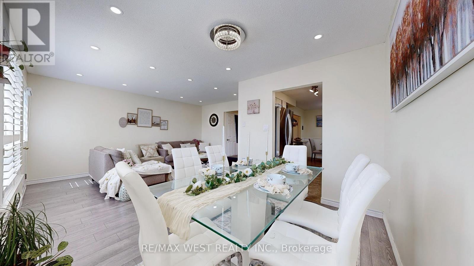 325 Killarney Court, Oshawa, Ontario  L1J 6C6 - Photo 12 - E12538402